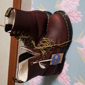 NEW w/ tags! Dr. Martens 1460 Pascal AirWair Warm Insulated Winter Boots